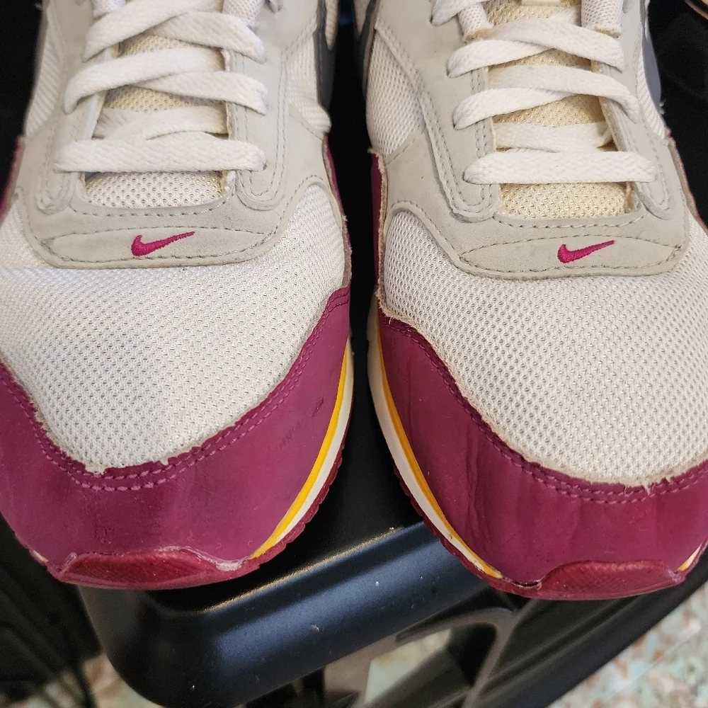 Nike Air Max Correl Multicolor Women's Sneakers, Size 12 - Picture 8 of 10